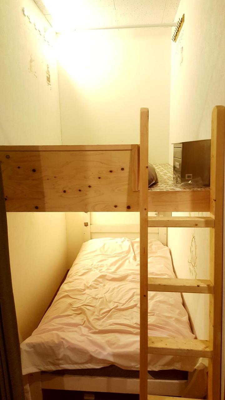 Shinjuku Sky Hostel Tokyo prefektur Exteriör bild