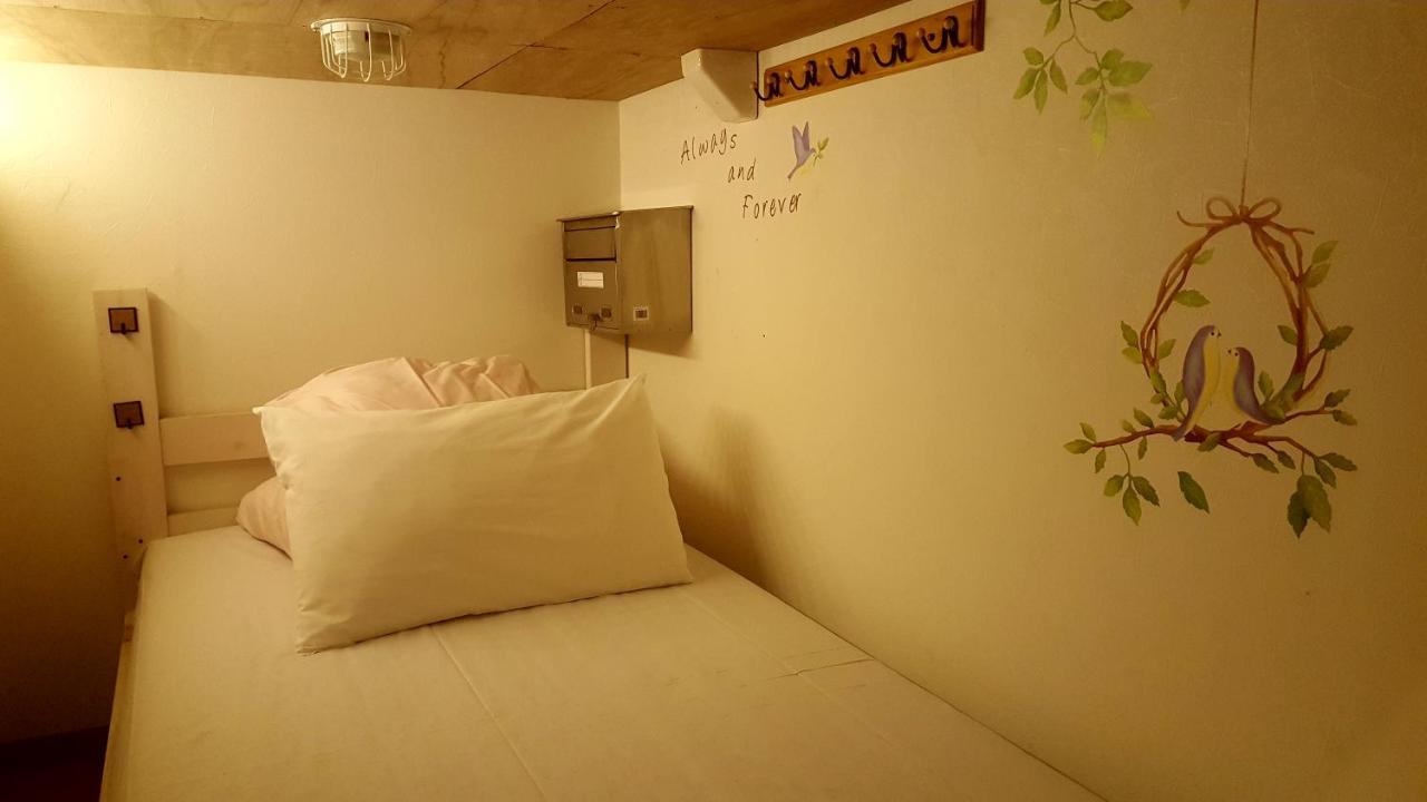 Shinjuku Sky Hostel Tokyo prefektur Exteriör bild